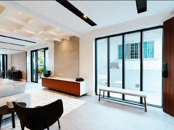 Brand New Premium  5 bedroom House in Capitol Homes, QC for Sale