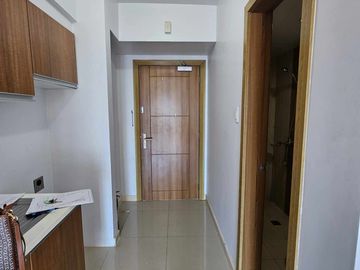 Unfurnished Penthouse Unit for Sale @ 8 Adriatico, Ermita, Manila