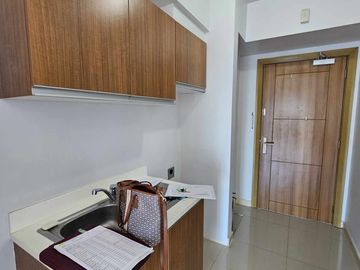 Unfurnished Penthouse Unit for Sale @ 8 Adriatico, Ermita, Manila