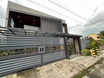 Spacious 3-Storey 5-Bedroom Modern House with Pool Near SM Pampanga