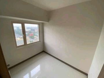 COAST RESIDENCES FAMILY SUITE B UNIT W/ BALCONY FOR SALE / RFO / NON VAT