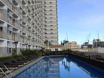 COAST RESIDENCES FAMILY SUITE B UNIT W/ BALCONY FOR SALE / RFO / NON VAT