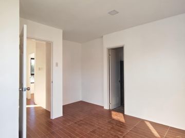 Ready for occupancy 3 bedrooms 3 toilet and bath with maid's room in Dasmarinas