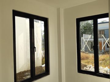 Ready for occupancy 3 bedrooms 3 toilet and bath with maid's room in Dasmarinas