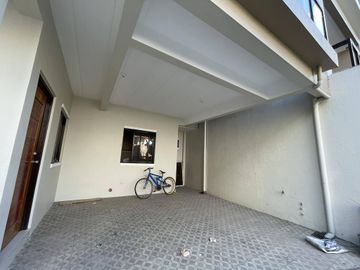 Quezon City Home Alert: Spacious 3-Storey in West Fairview! -Keziah