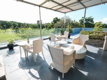 Elegant 4 Bedroom Fairway House and Lot with roofdeck in Manila Southwoods