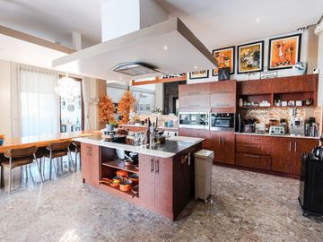 Elegant 4 Bedroom Fairway House and Lot with roofdeck in Manila Southwoods
