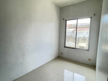 For Sale Pre Owned Bungalow House w/ Spaceous Backyard Near Holy Angel Universit