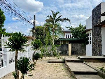 For Sale Pre Owned Bungalow House w/ Spaceous Backyard Near Holy Angel Universit