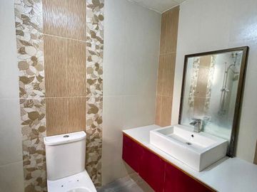 For Sale Pre Owned Bungalow House w/ Spaceous Backyard Near Holy Angel Universit
