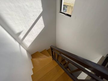 Generous Space & Comfort: Ideal for Large Families in West Fairview QC -Keziah