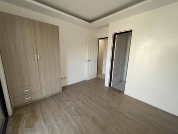 Generous Space & Comfort: Ideal for Large Families in West Fairview QC -Keziah