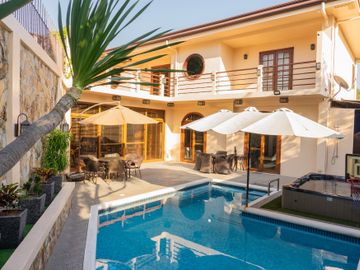 Luxurious Mansion in Angeles City