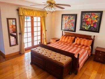 Luxurious Mansion in Angeles City