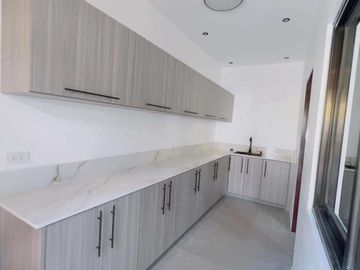 Charming 3-BR American Style House with Mini Garden in San Fernando, Pampanga