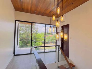 Charming 3-BR American Style House with Mini Garden in San Fernando, Pampanga