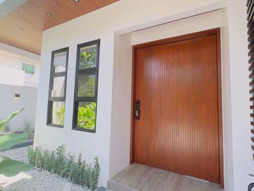 Charming 3-BR American Style House with Mini Garden in San Fernando, Pampanga
