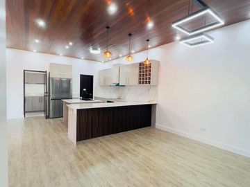 Charming 3-BR American Style House with Mini Garden in San Fernando, Pampanga