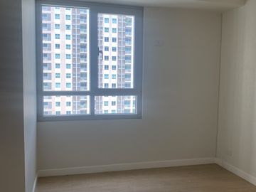 The Grove by Rockwell Condominium 2 Bedroom for Sale, Pasig City