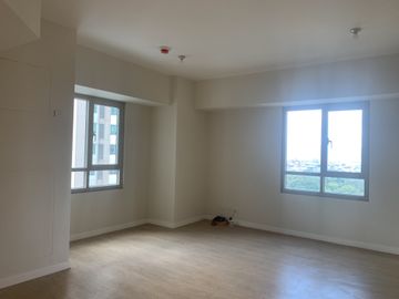 The Grove by Rockwell Condominium 2 Bedroom for Sale, Pasig City