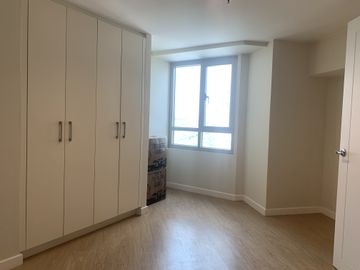 The Grove by Rockwell Condominium 2 Bedroom for Sale, Pasig City