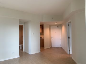 The Grove by Rockwell Condominium 2 Bedroom for Sale, Pasig City