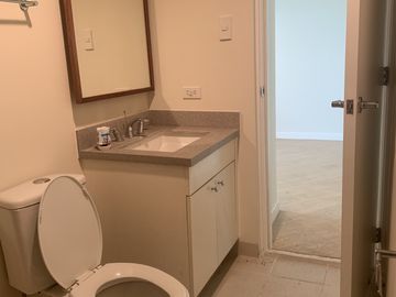 The Grove by Rockwell Condominium 2 Bedroom for Sale, Pasig City