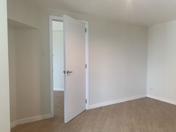 The Grove by Rockwell Condominium 2 Bedroom for Sale, Pasig City