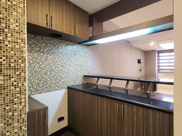 Condo for Sale in South Triangle Quezon City near ABS and GMA 7