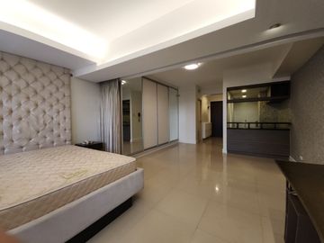 Condo for Sale in South Triangle Quezon City near ABS and GMA 7