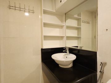 Condo for Sale in South Triangle Quezon City near ABS and GMA 7