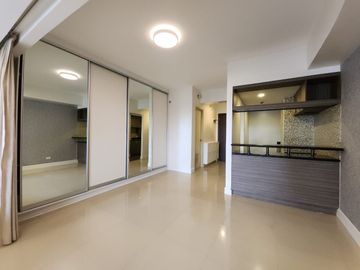 Condo for Sale in South Triangle Quezon City near ABS and GMA 7