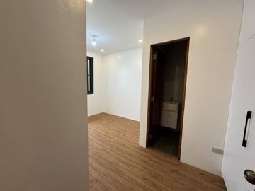 Brand New Home: 4BR Single Detached in Kingspoint Subdivision, Quezon City - Rey