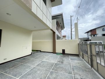 4 bedroom RFO House for Sale Imus Cavite along Aguinaldo Highway Grand Parkplace