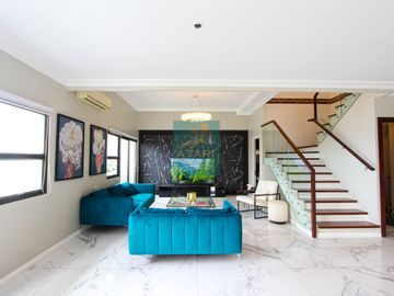 Luxurious 3BR Bi-level Penthouse in Avalon, Cebu Business Park for Sale!