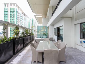 Luxurious 3BR Bi-level Penthouse in Avalon, Cebu Business Park for Sale!