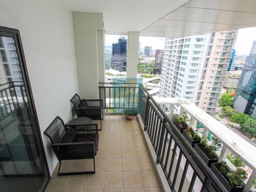 Luxurious 3BR Bi-level Penthouse in Avalon, Cebu Business Park for Sale!