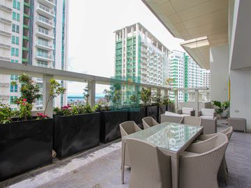 Luxurious 3BR Bi-level Penthouse in Avalon, Cebu Business Park for Sale!