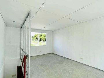 3 bedrooms near Sm Tanza