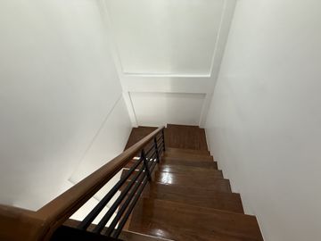 Spacious 4-Bedroom Home in Colinas Verdes, Tungkong Mangga SJDM - Rey