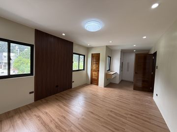 Spacious 4-Bedroom Home in Colinas Verdes, Tungkong Mangga SJDM - Rey