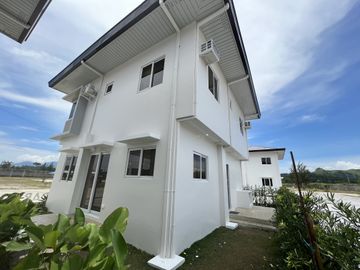 4 Bedrooms House and Lot in Subic Zambales near Beach