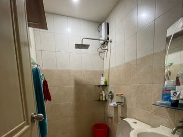 RUSH FOR SALE HOUSE & LOT AT EVERGREEN SUBD, CABUYAO LAGUNA