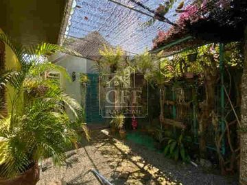 5BR Elegant Retirement  Home w/ Pool near SM Urdaneta