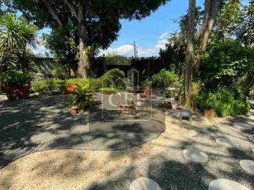 5BR Elegant Retirement  Home w/ Pool near SM Urdaneta