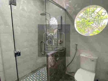 5BR Elegant Retirement  Home w/ Pool near SM Urdaneta