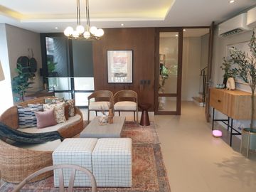 Paco Otis Manila High End Townhouse For Sale near MDH and Supreme Court