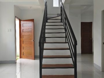 House and Lot For Sale @ Eastridge Golf Villas