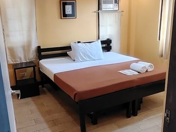 FOR SALE Profitable Airbnb House & Lot Tagaytay Perfect for Business & Leisure!