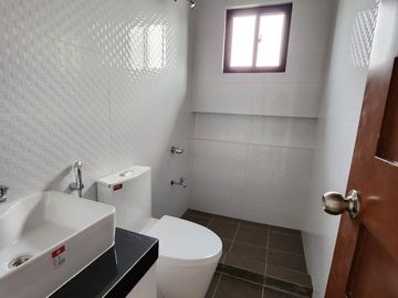 For Sale Brand New Modern Three Storey House With Pool In Pampanga Near Marquee